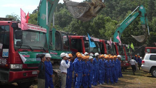 Phó Thủ tướng Nguyễn Xuân Phúc dự khởi công xây dựng hầm qua đèo Phú Gia và Phước Tượng - ảnh 1